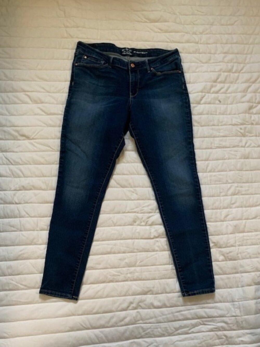 Women's Signature Levi Strauss Modern Skinny Jeans 16 M Dark Wash Denim Stretch